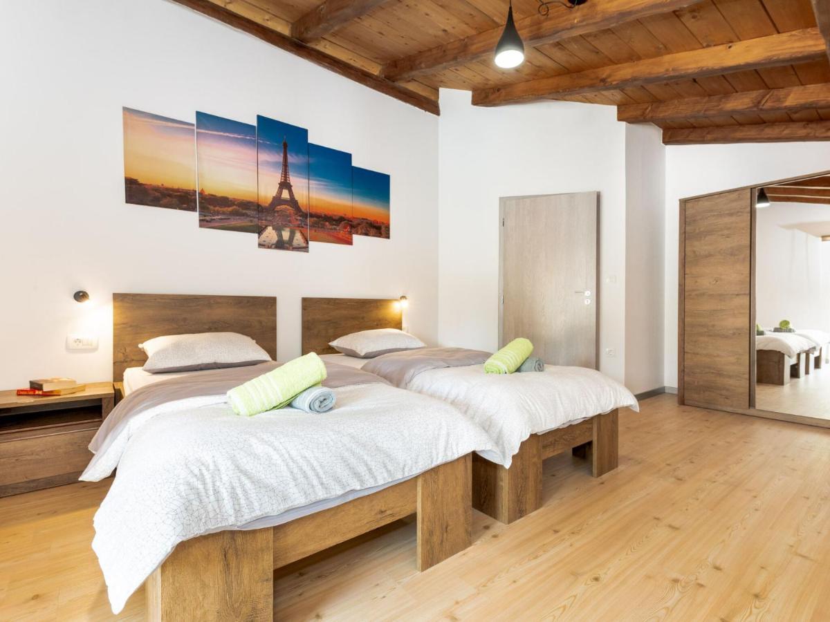 Tranquil Holiday Home In Labin With Private Swimming Pool Quarto foto